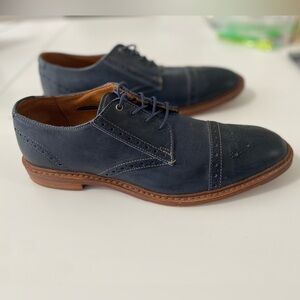 ALLEN EDMONDS worn once navy blue Men’s shoe size 9